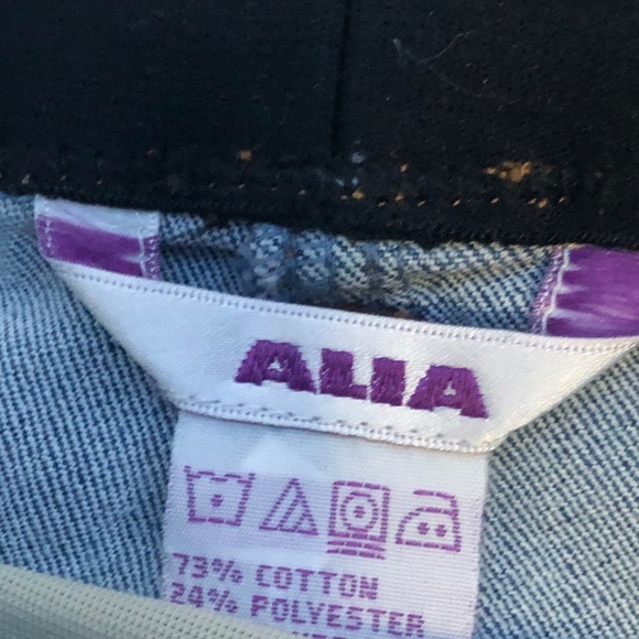 oversized womens lightwash jeans🤍 - Picture 4 of 4